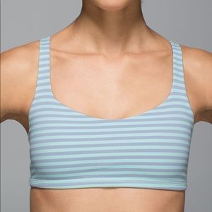 Lululemon free to be bra size 4
